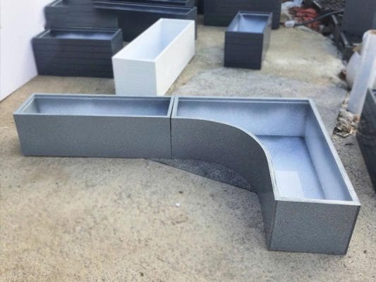 Chậu góc ban công phù hợp cho nhiều kích thước khác nhau 10 chậu composite góc 90x90x25