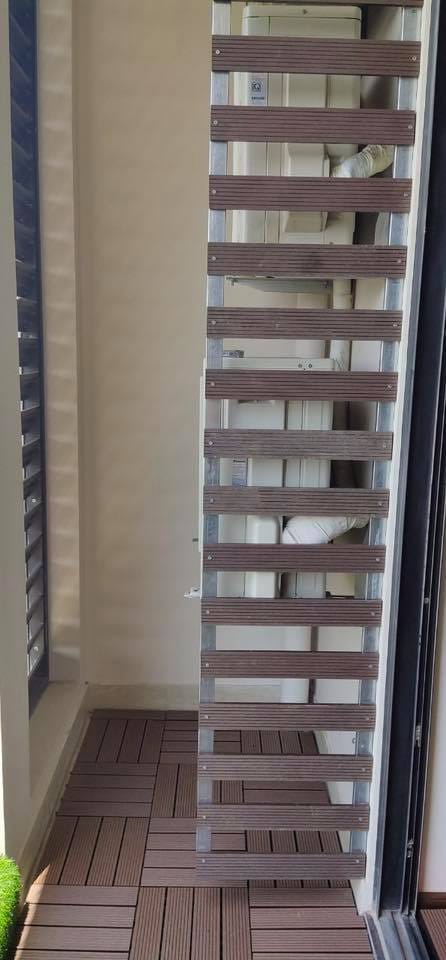 khung che cục nóng ban công