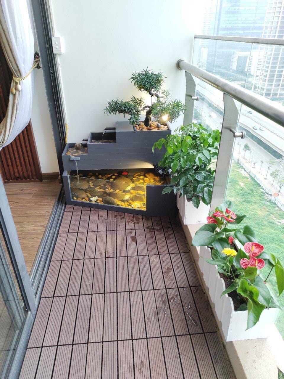 mẫu bể cá ban công