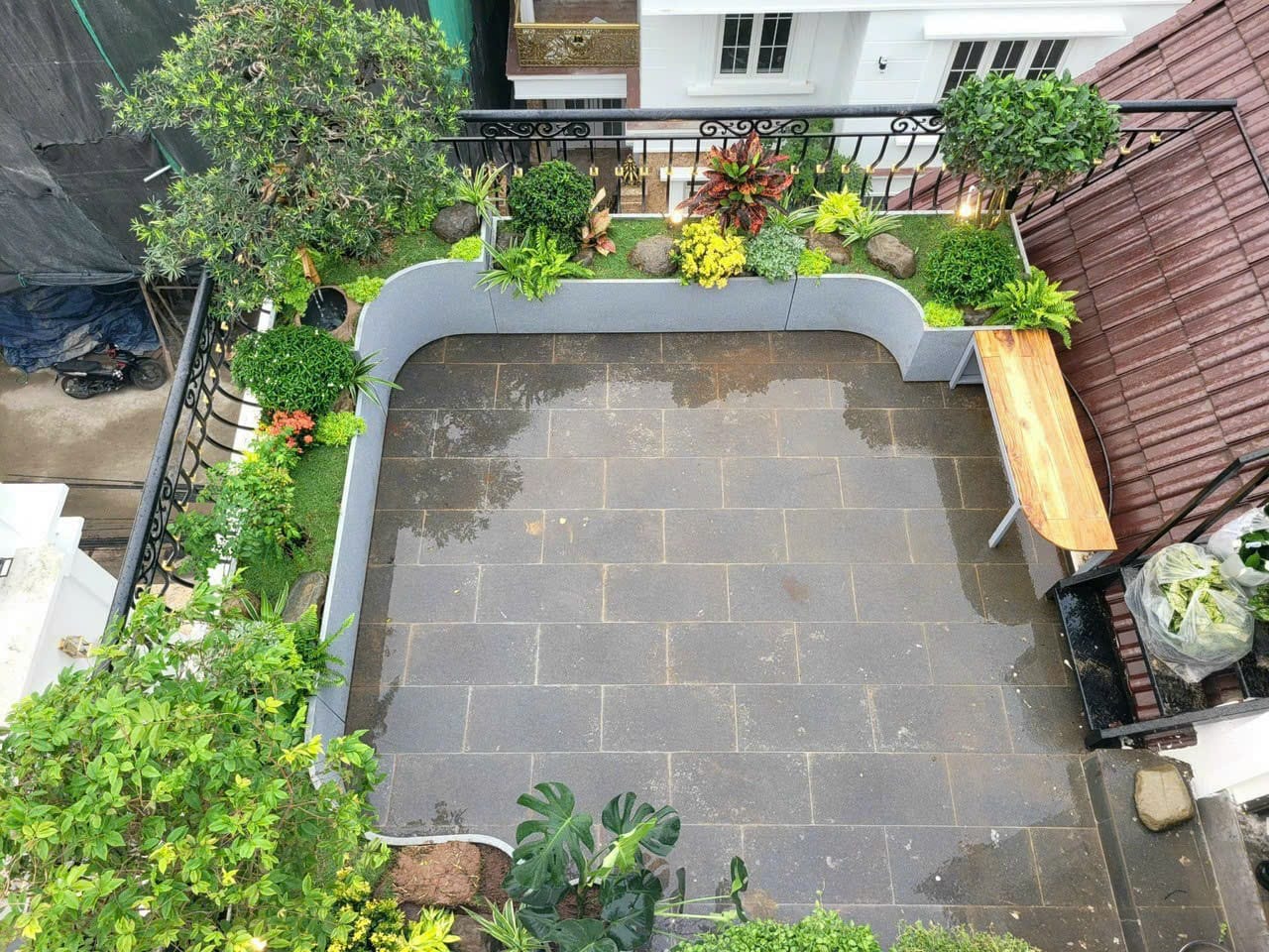 mẫu trang trí sân thượng gọn gàng