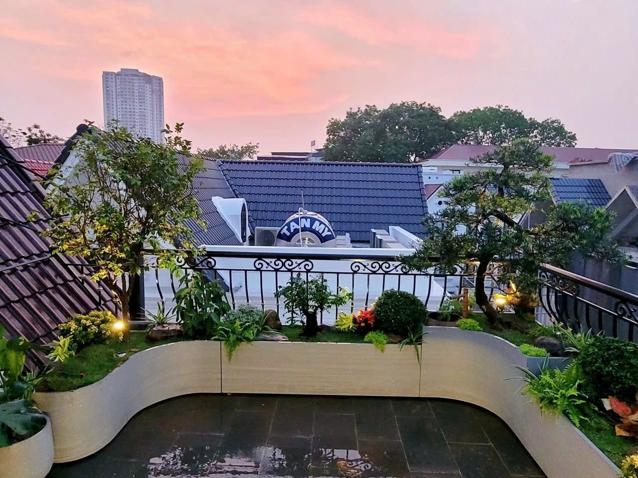 mẫu trang trí sân thượng