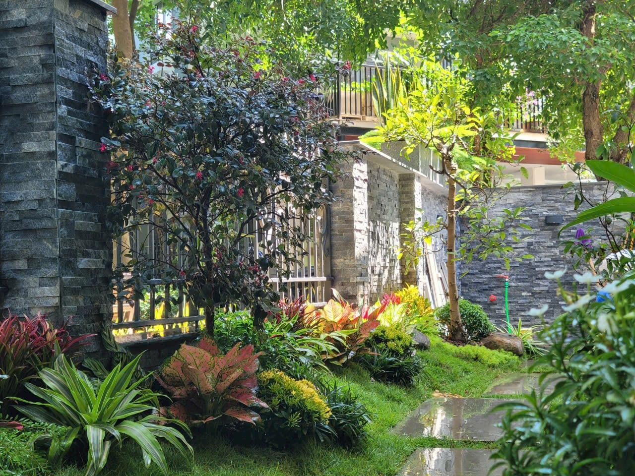 trang trí sân vườn biệt thự